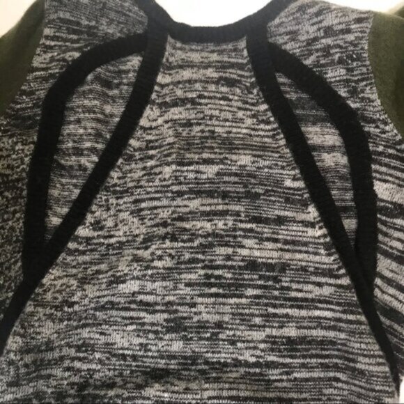Anthropology SI-IAE Cashmere Sweater Top CutOut Soft ColorBlock Gray Black Green - Picture 5 of 16